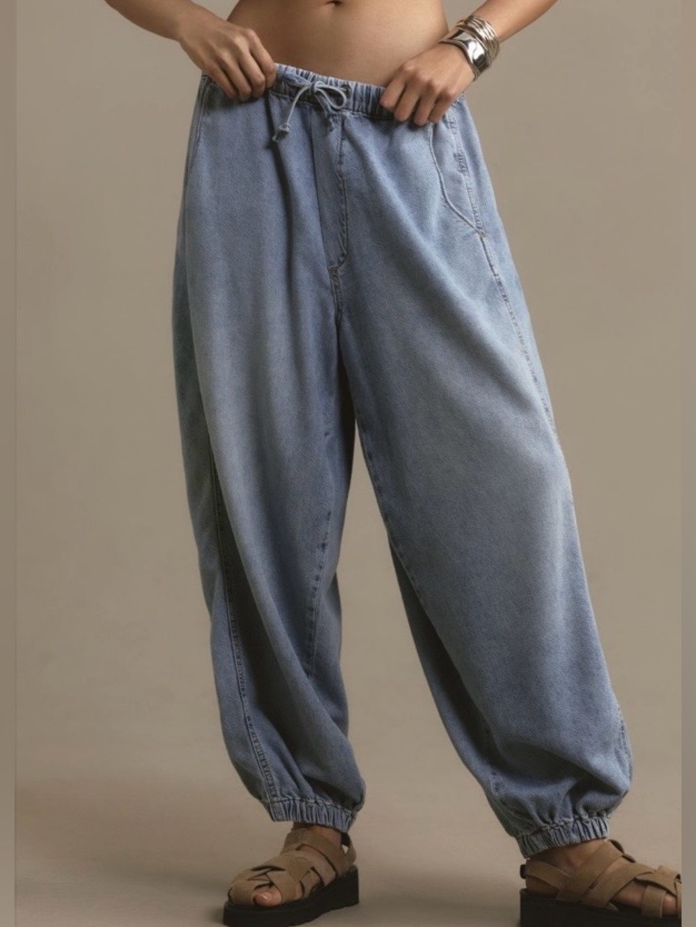 Anthropologie Pilcro Beachy High Rise Parachute Jeans Medium Wash